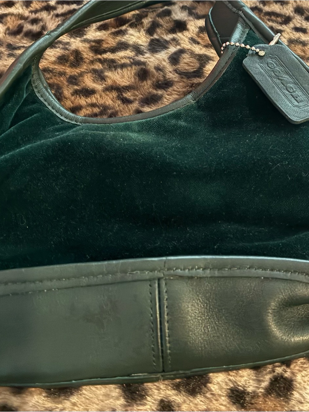 “Rare” Vintage Coach Green Velvet Shoulder Bag - Picture 2 of 3